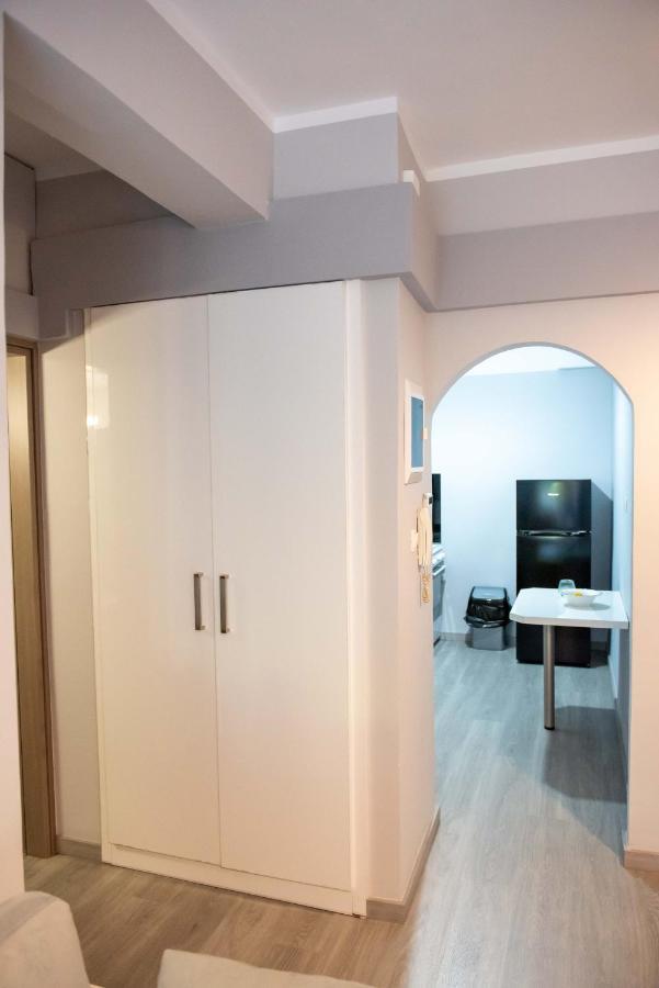 Lux Apartment Превеза Екстер'єр фото